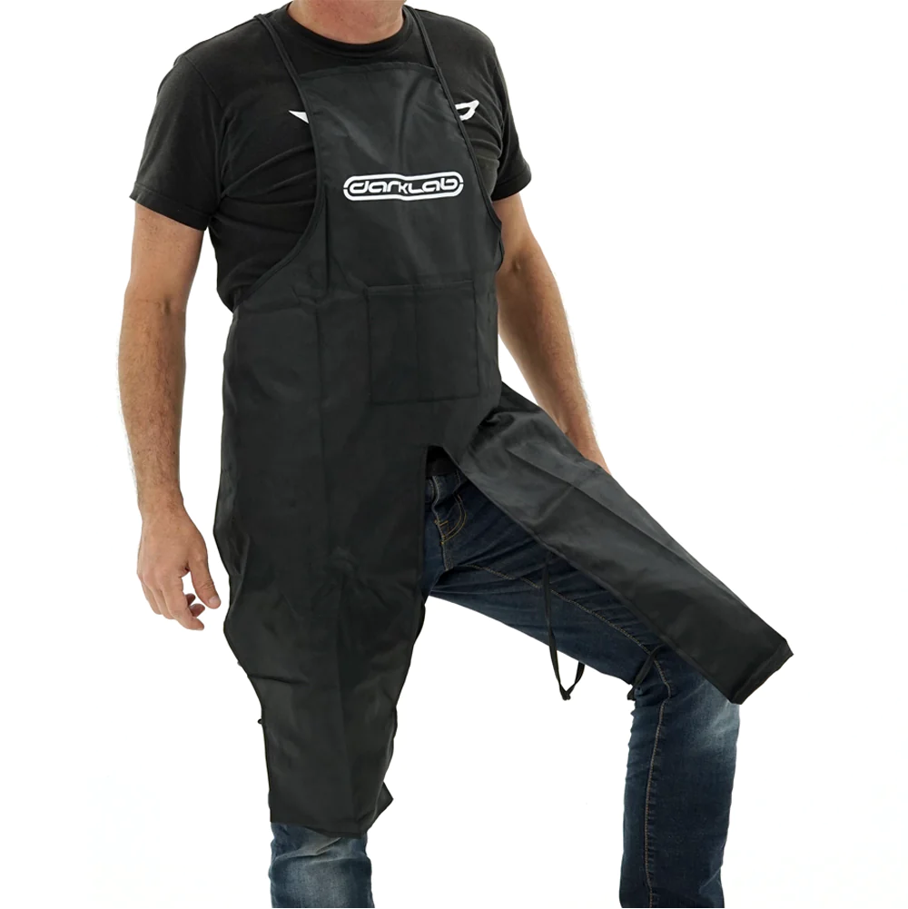 SPLIT LEG APRON